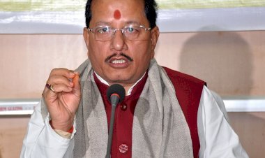 विजय सिन्हा ने जहरीली शराब के मृतक परिजनों से ली मुलाकात,कहा वरीय अधिकारिऑन पर हो कारवाई ..