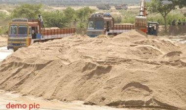 आरा : खनन विभाग की लापरवाही, अवैध बालू भंडारण पकड़े जाने के एक सप्ताह बाद भी केस दर्ज नही...