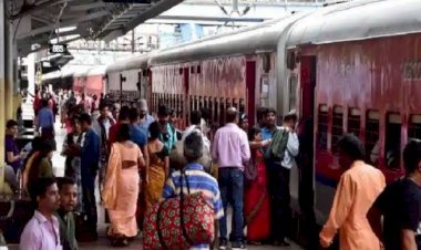 आरा जंक्शन पर आरपीएफ इंस्पेक्टर सुमन कुमारी के नेतृत्व में चलाया गया विशेष अभियान, 86 लोगों से वसूला गया जुर्माना...