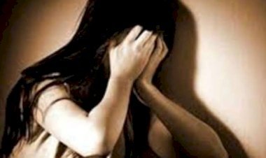 4 बेटियों के बाप का घिनौना काम, पड़ोस की दिव्यांग बच्‍ची से कर रहा था दुष्‍कर्म, भाभी ने देखा तो मचाया शोर...