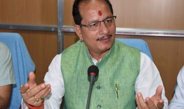 जहरीली शराब से हुए मौत मामले मे मुआबजा दीजिए नीतीश जी ,तब मिलेगी मुक्ति --विजय सिन्हा .. क्या है रणनीति ?