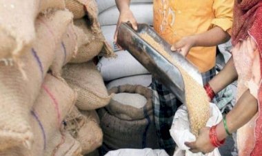 चरपोखरी के मलउर पैक्स व जगदीशपुर के दावां पैक्स का टैग लगा सैकड़ों क्विंटल गेहूं व चावल जब्त...