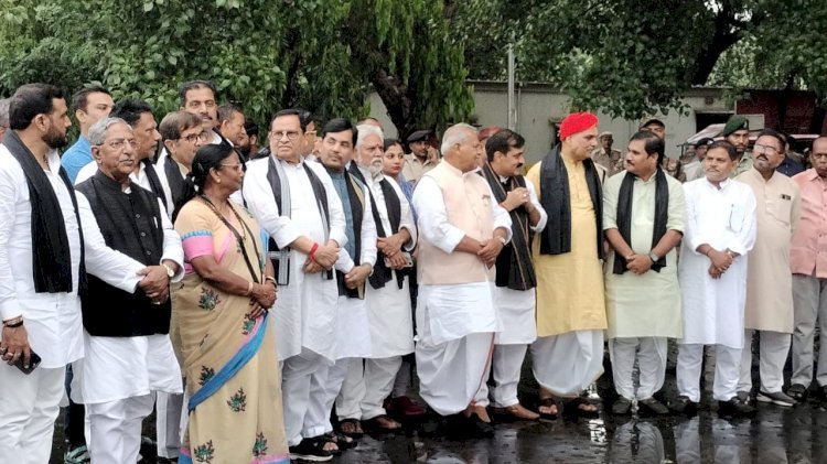 भाजपा सहित अन्य एनडीए घटक दलों ने भाजपा को सौंपा ज्ञापन ,राष्ट्रपति शासन लागू करने की मांग .. क्या है रणनीति ?