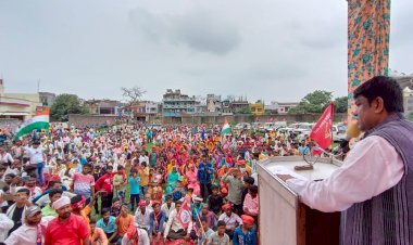 निषादों के आरक्षण के लिए कोई भी कुर्बानी देने को तैयार है समाज : मुकेश सहनी