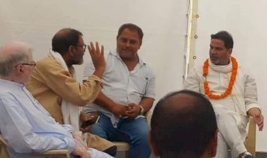 प्रशांत किशोर की नदीम खान से हुई मुलाकात ,राजनीतिक बाजार हुआ गर्म .. क्या है रणनीति ?