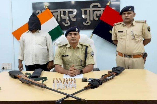 आरा : छापेमारी में दो अवैध रायफल और 29 गोलियों के साथ एक गिरफ्तार...