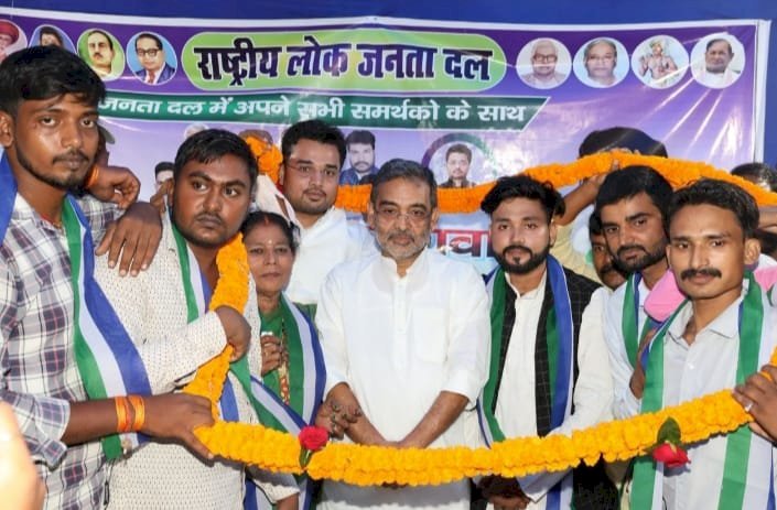 शाहाबाद क्षेत्र के मजबूत छात्र नेता विराट के पार्टी में आने से मिलेगी मजबूती : उपेन्द्र कुशवाहा..क्या है रणनीति ?