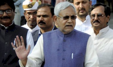 सीएम नीतीश  नेअस्पताल पहुँचकर लिया  डीएम चंद्र शेखर  के स्वास्थ्य संबंधी जानकारी.. क्या है पूरा मामला ?