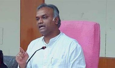 मल्लिकार्जुन खड़गे के बेटे प्रियंक खड़गे के खिलाफ रामपुर में मुकदमा दर्ज ..जानिए क्या है पूरा मामला ?