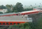 Bihar Train Accident Live Updates: पटरी टूटने से नॉर्थ-ईस्ट एक्सप्रेस के डिरेल होने की आशंका, 10 ट्रेनें कैंसिल, 21 डायवर्ट...