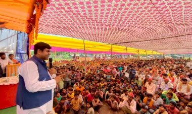 मुकेश सहनी मधेपुरा पहुंचकर निषादों में भरा जोश, कहा - लड़ाई लड़ेंगे तो एक दिन जीतेंगे भी...