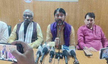 "मेरे देश की धरती"- एक दीप भारत माता के नाम कार्यक्रम का आयोजन...