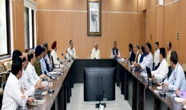 मुख्यमंत्री ने राज्य के सभी सरकारी विभागों में आरक्षण (संशोधन) अधिनियम-2023 के प्रावधानों को लागू करने के लिए उच्चस्तरीय समीक्षा बैठक की...