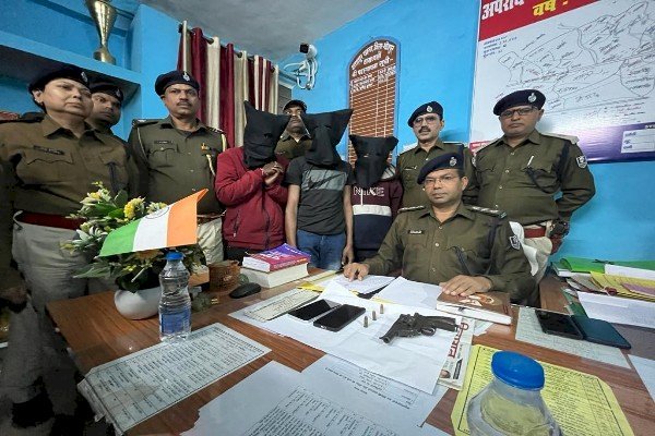 आरा : दिल्ली-हरियाणा के 3 कारोबारियों का अपहरण, अपराधियों ने पुलिस पर तान दी पिस्टल...