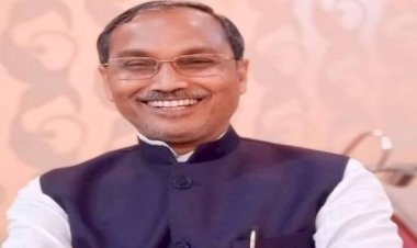 सांसद दुलाल चन्द्र गोस्वामी ने की बाढ़ की समाधान की मांग, महानंदा के किनारे बसे गांव हर साल आते है बाढ़ की चपेट में...