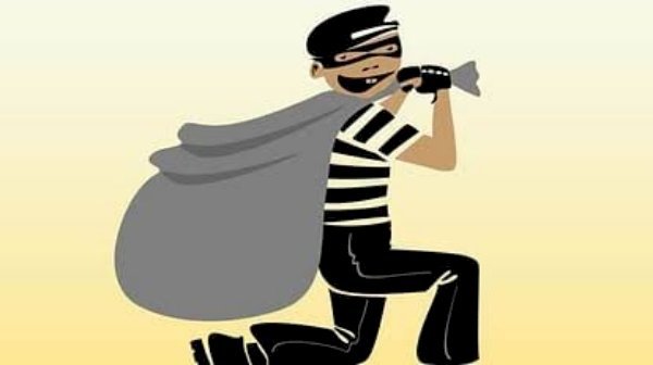 आरा : जालसाजों ने महिला सहित दो से उड़ाये 71 हजार...