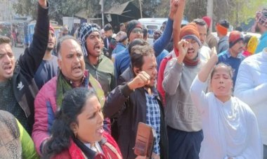 आरा : गैंगरेप के विरोध में सड़क जाम, FIR के बाद आरोपियों की गिरफ्तारी नहीं होने से नाराजगी...