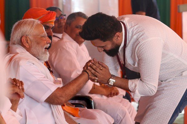 पीएम मोदी ने चिराग पासवान को कहा छोटा भाई, जमुई को याद कराया आरजेडी-कांग्रेस राज का नक्सलवाद...