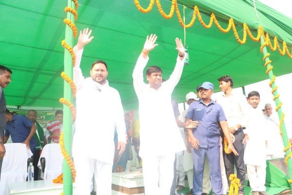 गया में दहाड़े सहनी, कहा देश हिटलर जैसे नेता के हाथों में सुरक्षित नहीं...