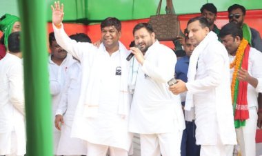 संविधान को बचाने के लिए देश में परिवर्तन जरूरी : मुकेश सहनी