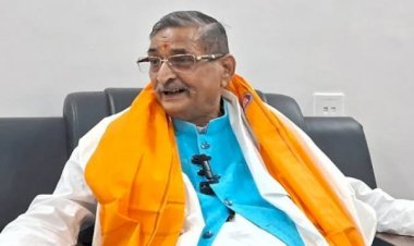 आरके सिन्हा का कांग्रेस के राष्ट्रीय अध्यक्ष पर आपत्तिजनक बयान, NDA सरकार गिरने के सवाल पर कही ये बात...