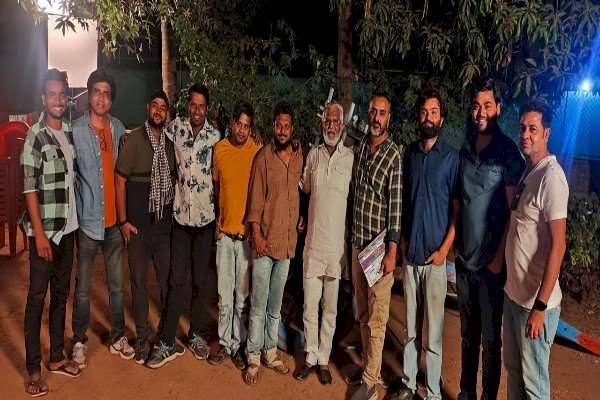 'PIECEWING PRODUCTION' और निर्माता नरेंद्र पटेल जी का एक और नया प्रोजेक्ट बहुत ही जल्द दर्शकों के बीच, फ़िल्म का नाम है " लीगल बाबा "...