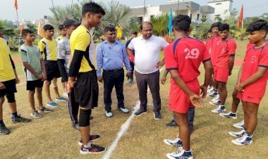 पनोरमा स्पोर्ट्स सीजन -7, कबड्डी अंडर -17 बालक वर्ग प्रतियोगिता में बैधनाथ हाई स्कूल चंपानगर चैंपियन बना...