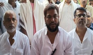 लीडर नही लोडर है एनडीए के जनप्रतिनिधि, वोट लिया और फरार हो गए, बाढ़ ग्रस्त क्षेत्रों में लोग त्राहिमाम कर रहे...