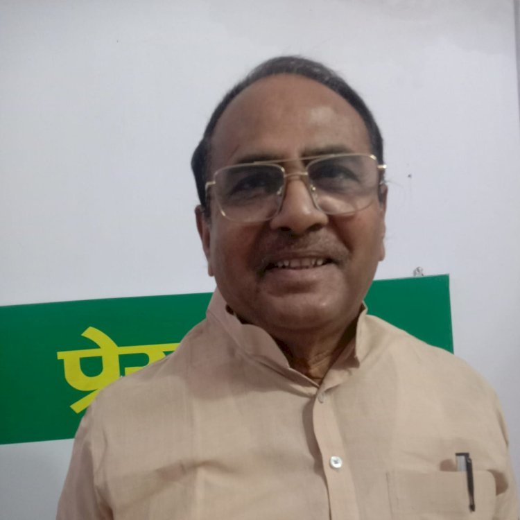 प्रकाशनार्थ/प्रसारणार्थ अनर्गल प्रलाप के बदले बिहार के विकास का स्वागत करें तेजस्वी: डाॅ0 निहोरा प्रसाद यादव