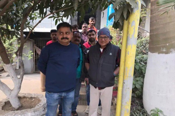 आरा : साइड नहीं देने पर बदमाशों ने पिकअप ड्राइवर को मारी गोली...