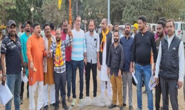 आरा : महाकुम्भ के लिए 11 बसों को गुड्डू सिंह बबुआन ने किया रवाना, निःशुल्क बस के जरिए 25 हजार श्रद्धालु कर चुके कुंभ स्नान...