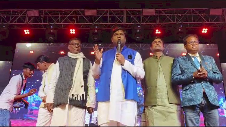 - वीआईपी प्रमुख मुकेश सहनी ने विद्या को अमूल्य धन बताया, कहा - इसके बिना पूर्ण सफलता हासिल नहीं की जा सकती