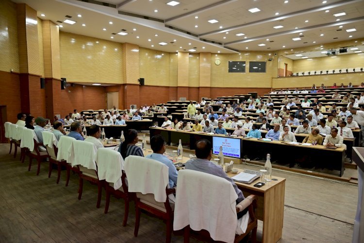 भूजल दोहन पर नियंत्रण और जल स्रोतों के संरक्षण के लिए अंतरविभागीय समन्वय ज़रूरी : पंकज कुमार