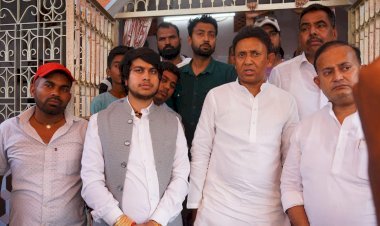 वीआईपी नेता नुरुल होदा ने शहीद मोहम्मद इम्तियाज को श्रद्धांजलि अर्पित की, परिजनों को मदद का आश्वासन