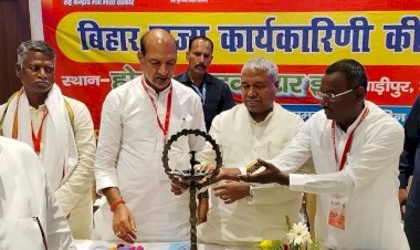 विधान सभा चुनाव से पहले हम को बनाया जाएगा मजबूत-संतोष सुमन