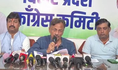 मोदी के बिहार छोड़ते कांग्रेस ने  कर दिया बड़ा खेल, खोल दिया