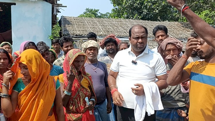 संजीव मिश्रा ने निभाया सामाजिक सरोकार, चाय परोस महिलाओं को दिया सम्मान