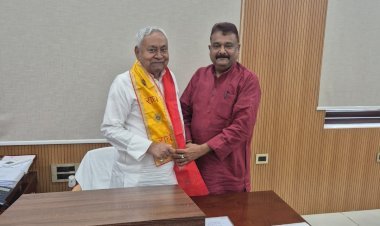 बिहार राज्य धार्मिक न्यास परिषद के अध्यक्ष ने सीएम से की मुलाकात, नए भवन का प्रस्ताव सौंपा