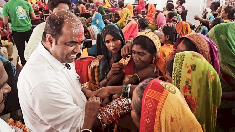 पनोरमा ग्रुप के चेयरमैन और यथासंभव काउंसिल के संरक्षक संजीव मिश्रा ने कार्यक्रम का उद्घाटन किया।