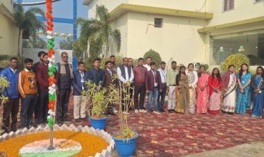 पनोरमा स्कूल और अस्पताल में संजीव मिश्रा ने किया झंडोत्तोलन,